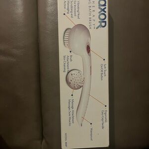 Voxor White Bath Brush